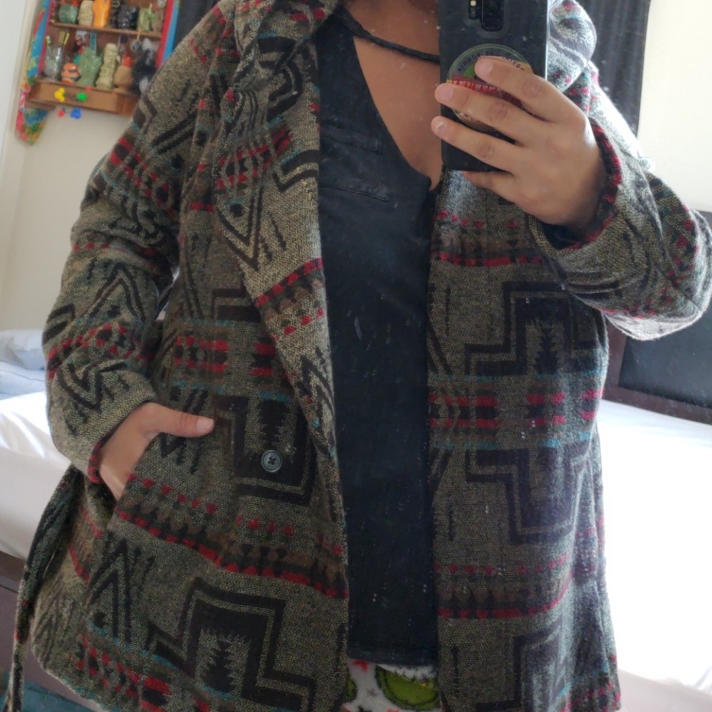 Coat - Picture 4 of 4